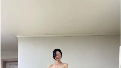   				임지연 청룡시리즈어워즈 드레스 후보들			