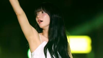 화이트 끈나시 겨드랑이 오마이걸 유빈 OH MY GIRL YUBIN